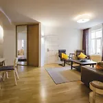 公寓 Old Town Oasis In