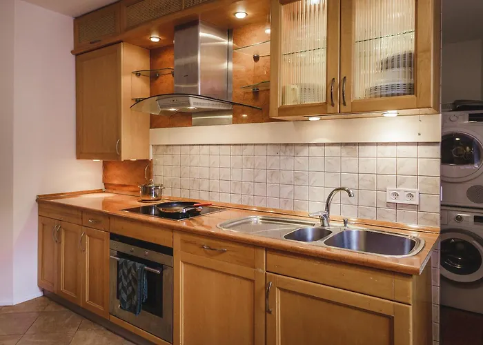 公寓 Old Town Oasis In *